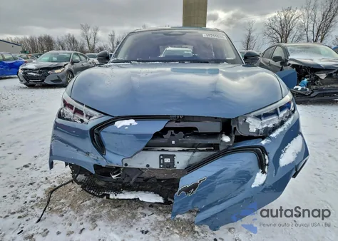 2023 Ford Mustang Mach-E Premium z USA, uszkodzony, nr VIN 3FMTK3SS3PMA06224